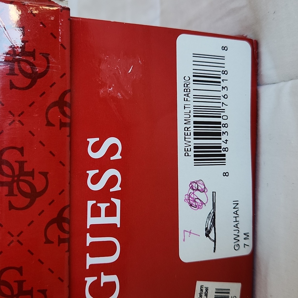 GUESS FABRIC THONGS - Picture 8 of 8